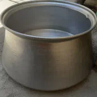 دیگ خیلی بزرگ
