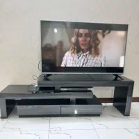 میز تلوزیون