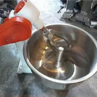 دستگاه خمیر