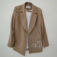 کت و شلوار کرمی سنگدوزی دست