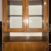 کتابخانه چوبی مستحکم