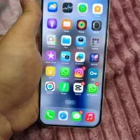 ۱۷ پرو مکس لا کاغذی