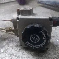 دستگاه آبگرمکن منبع ای گازی