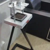 خلال کن دستی پدالی اهرمی ایستاده