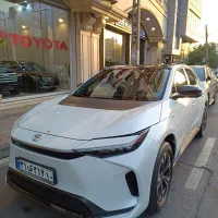 تویوتا BZ4 Max سفید 2024