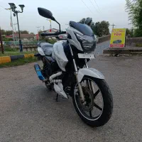 آپاچی 180