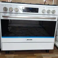 گازفردار،دو جفت لوستر،میز عسلی