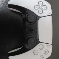 دسته PS5 DualSense اصل - بسیار تمیز - سالم