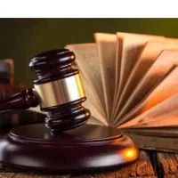 وکیل پایه یک دادگستری