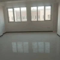خانه دو طبقه و نیم پشت قواره