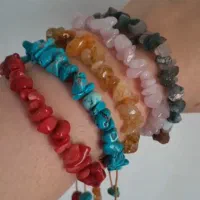 دستبندهای سنگی چیپسی ۳۵۰ هزار دوته ای