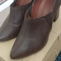 سه جفت کفش سایز ۳۷ قیمت جفتی ۸۰۰