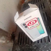 گوشی فروشی