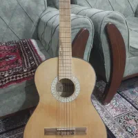 گیتار کلاسیک در حد نو