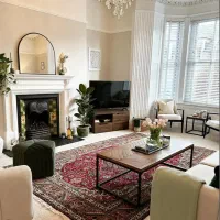 نیازمند نیروی خدماتی خانم