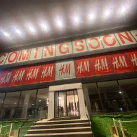 فروشنده و صندوقدار