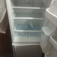 یخچال اکبند سفید