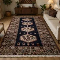 فرش دستباف ساوه زمینه سورمه ای ترنج دار