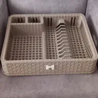 تعدادی ظر ف نو وجنس خوب
