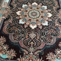 فرش ۹متری هزار شانه  در حد نو کاملا سالم
