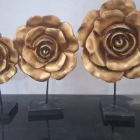 مجسمه چوب