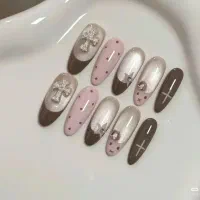 ناخن مصنوعی