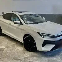 فروش کی ام سی j7مدل۱۴۰۴ با لاستیک کره ای کموهو