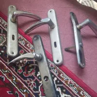 دو جفت دستگیره کارکرده بدون قفل