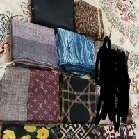 چند عدد روسری قواره بزرگ