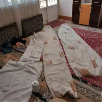پرده نو و مقداری ظرف و لباس قیمت مناسب زیر قیمت