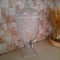 ظرف اب  شیشه ایی شیر دار