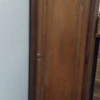 دوعدد کمد لباس دست دوم به فروش میرسد