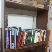 قفسه چوبی ویترین دار