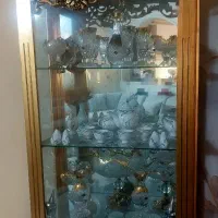 ویترین شیک و مجلل چوبی