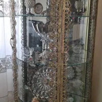 ویترین برنجی سالم و تمیز