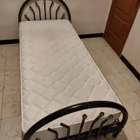 تخت یک نفره به همراه خوشخواب رویال