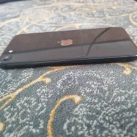آیفون se2020
