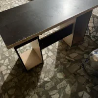 میز کامپیوتر کارکرده