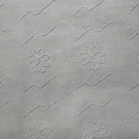 یک موکت سه در چهار کم کارکرد رنگ خاکی