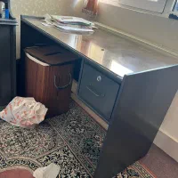 میز تحریر چوبی
