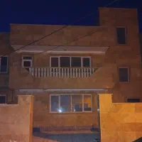 ویلایی همکف 100مترمفید