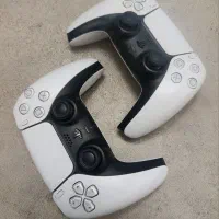 ps5 در حد نو با ۳ تا بازی قانونی با دو دسته