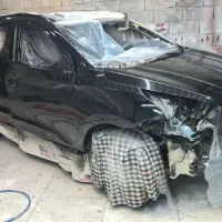 شاگرد نقاشی خودرو