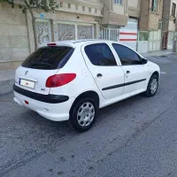 ۲۰۶تیپ۲مدل۱۴۰۰.بیرنگ درحدصفرکم کارکردمعاوضه دارم