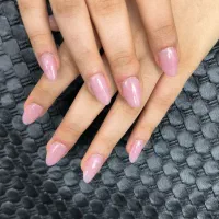 کاشت و لمینت ناخن رایگان