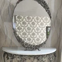 آینه و میز برنجی