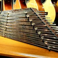 سنتور ٪ خوش صدا|سازهای سنتی|شیراز, قدوسی غربی|دیوار