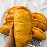 پیراشکی مرغ داغ خانگی