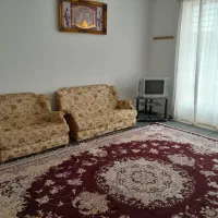 خانه حیاط دار نزدیک به رودخانه بدون واسطه