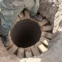 مغنی